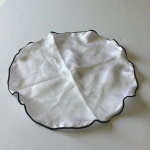 EDWARD ARMAH SILK ROUND POCKET CIRCLE SQUARE WHITE WITH BLACK EDGE NWOT